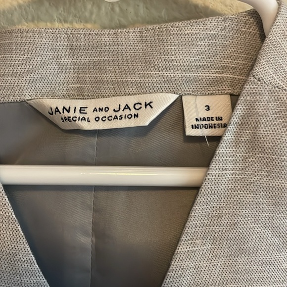 Janie and Jack: light gray linen Vest size 3 - Picture 2 of 3